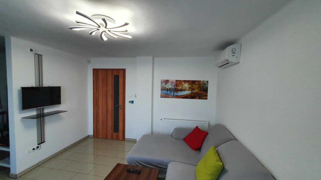 Mandula Apartmanok Бадачонтомай Екстериор снимка