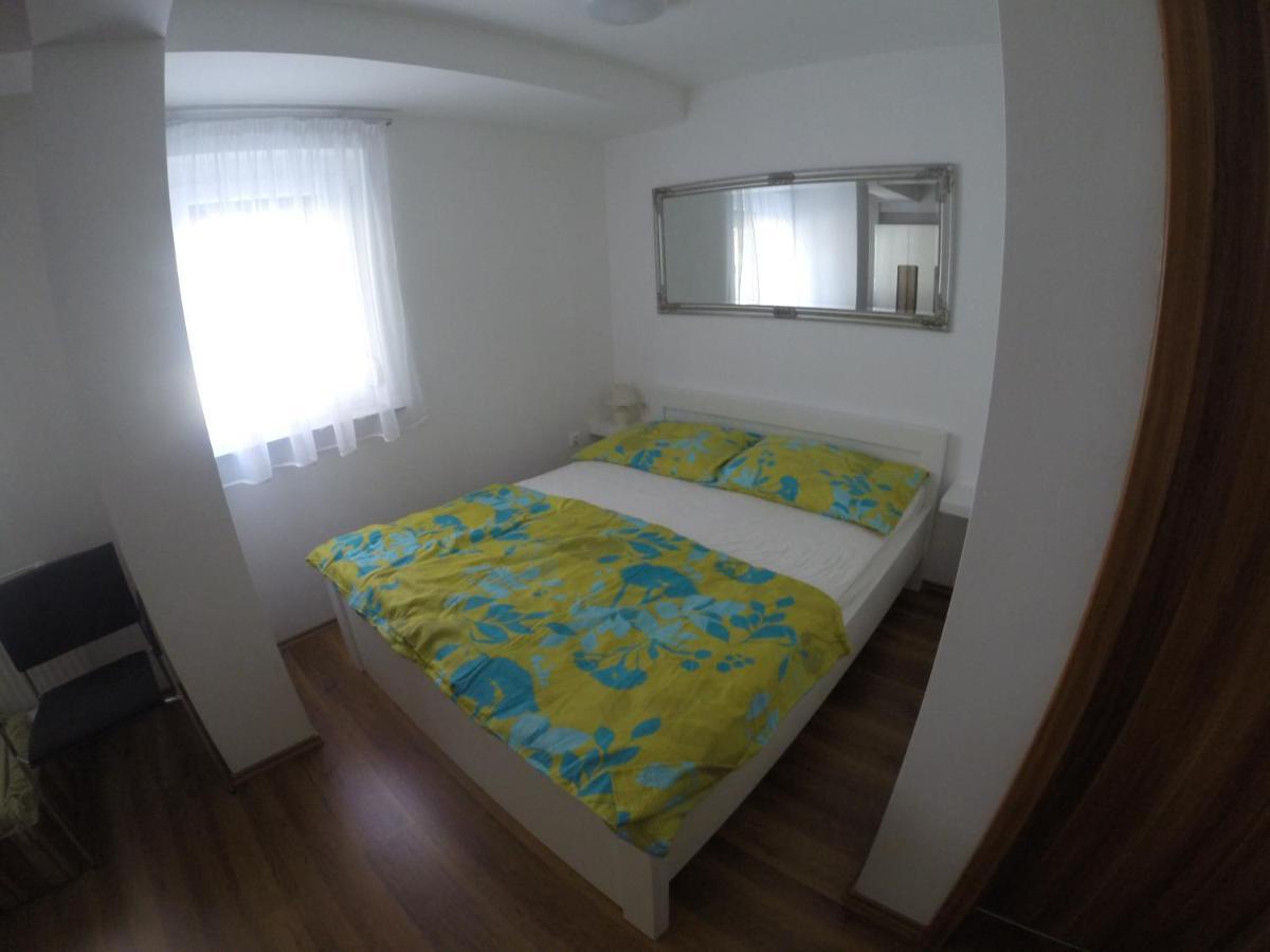 Mandula Apartmanok Бадачонтомай Екстериор снимка