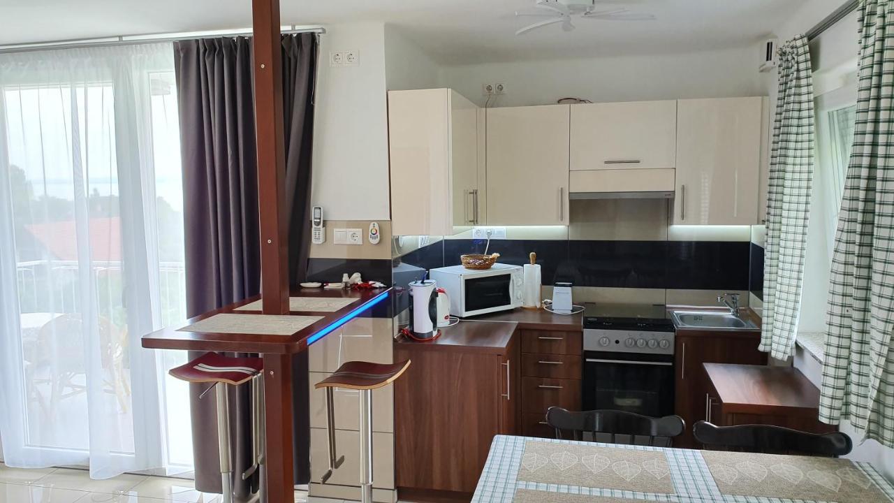Mandula Apartmanok Бадачонтомай Екстериор снимка