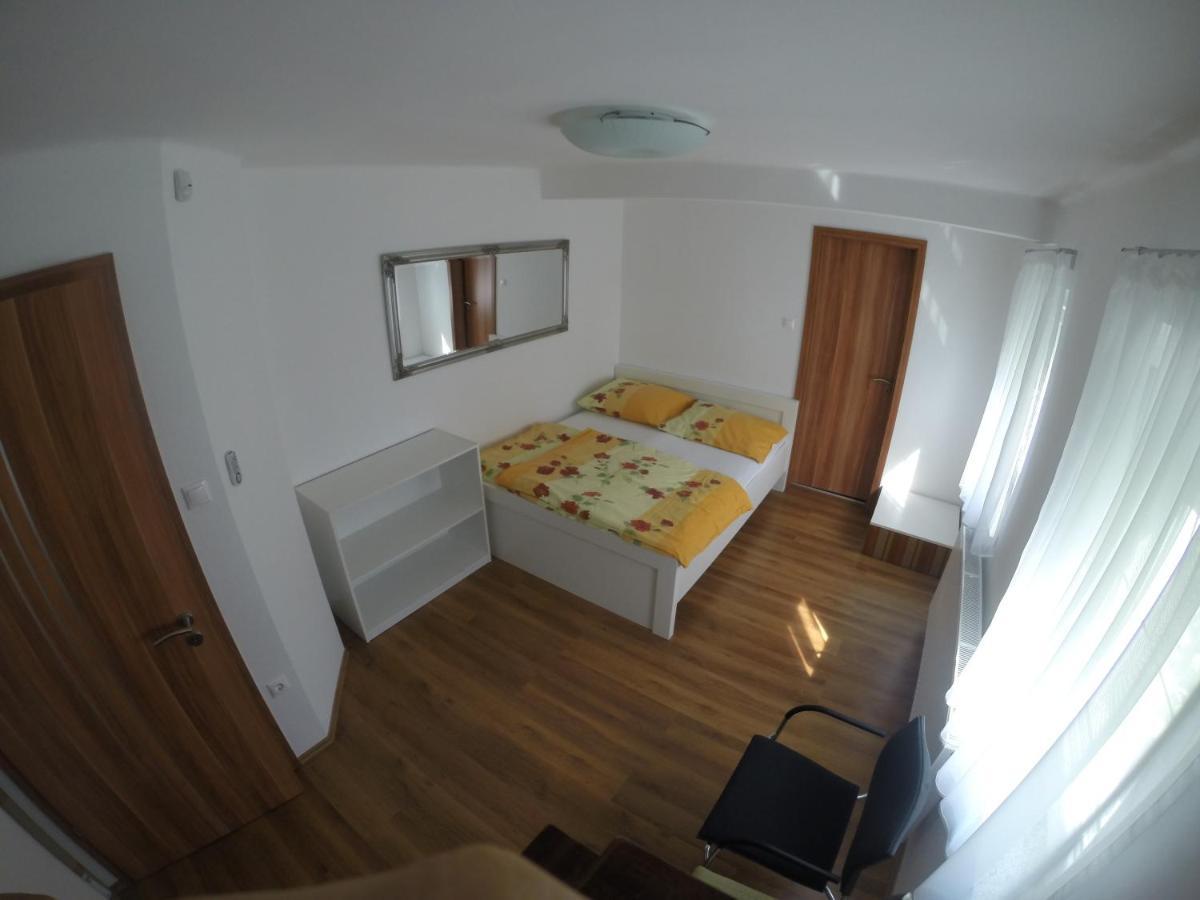 Mandula Apartmanok Бадачонтомай Екстериор снимка
