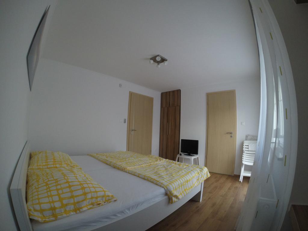 Mandula Apartmanok Бадачонтомай Екстериор снимка