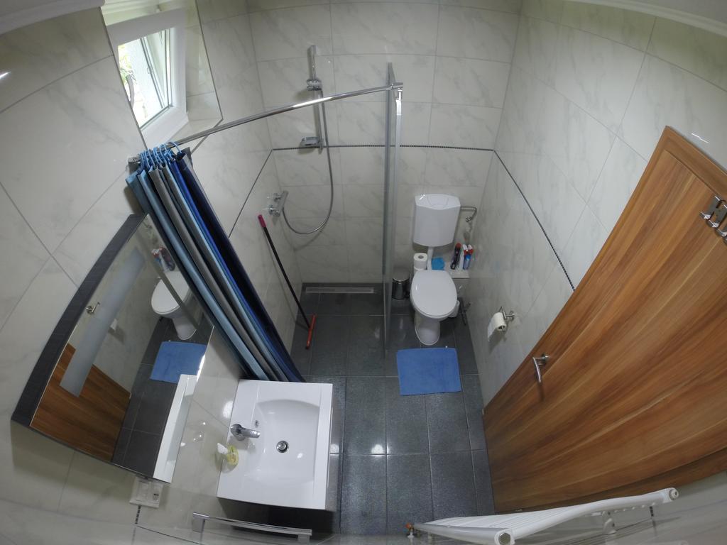Mandula Apartmanok Бадачонтомай Екстериор снимка